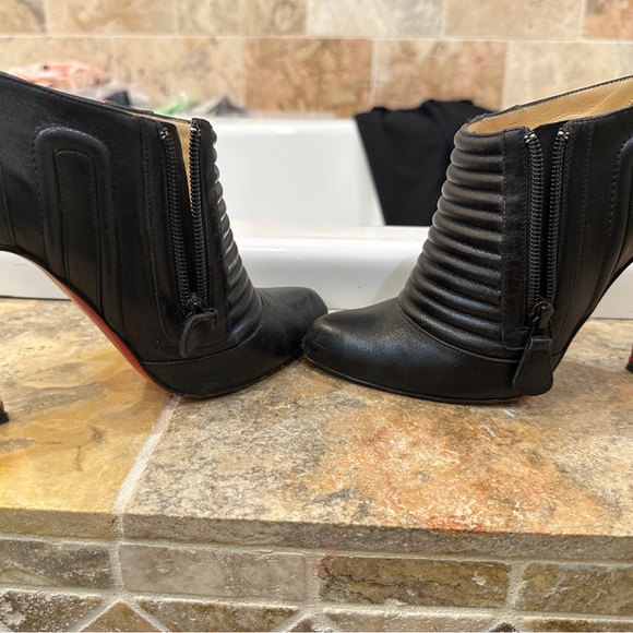 CL booties - Picture 5 of 6